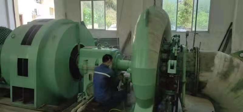 Kracht roestvrij staal Francis turbinegenerator 300KW-20MW 400V 800V 6.3kV 10kV