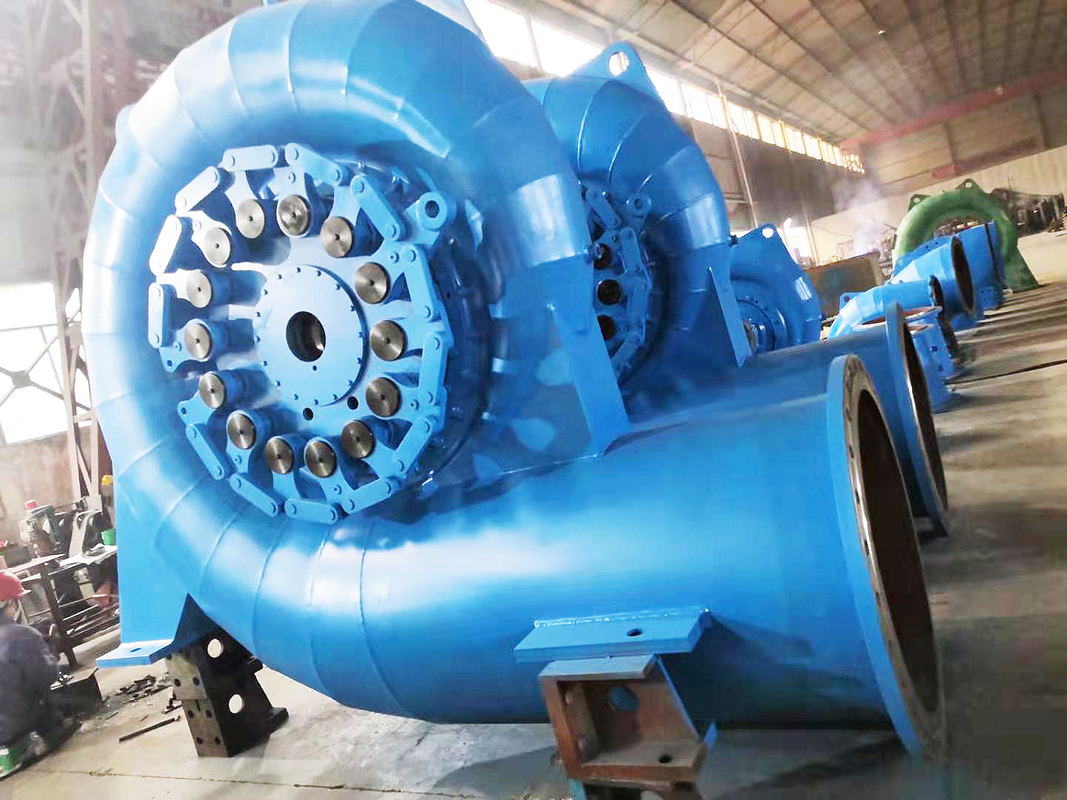 Aangepaste Kleurwaterturbine 200kw-20mw Kracht Uitgang 220V-690V Nominale spanning
