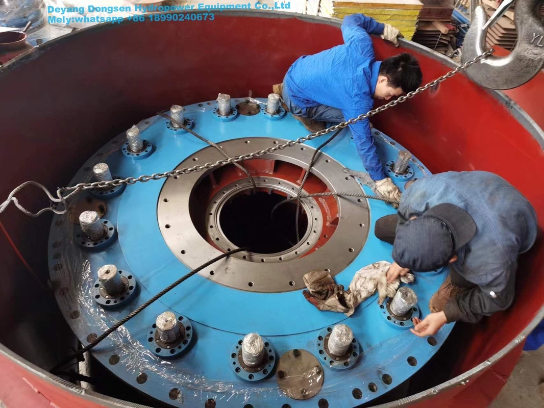 Op maat gemaakte spanningsgenerator voor verticale/horizontale waterturbines met automatisch/handmatig bedieningspaneel