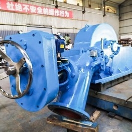 Verticale / horizontale installatiemethode 500kW Turgo Turbine Hydro Generator met AVR aangepast
