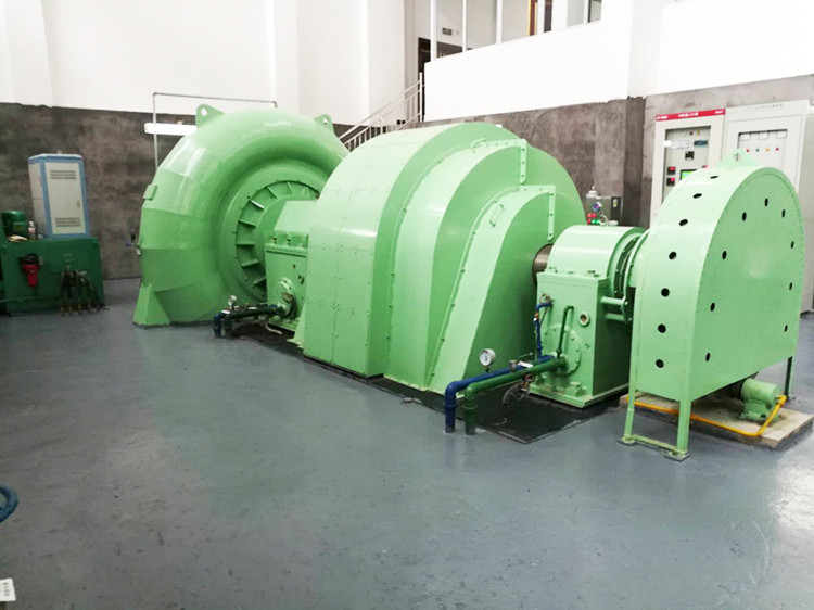 Op maat gemaakte 200kw-20mw waterturbine generator voor 5m-500m water hoofd operaties