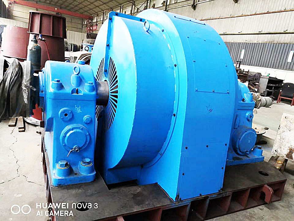 Op maat gemaakte spanningsgenerator voor verticale/horizontale waterturbines met automatisch/handmatig bedieningspaneel