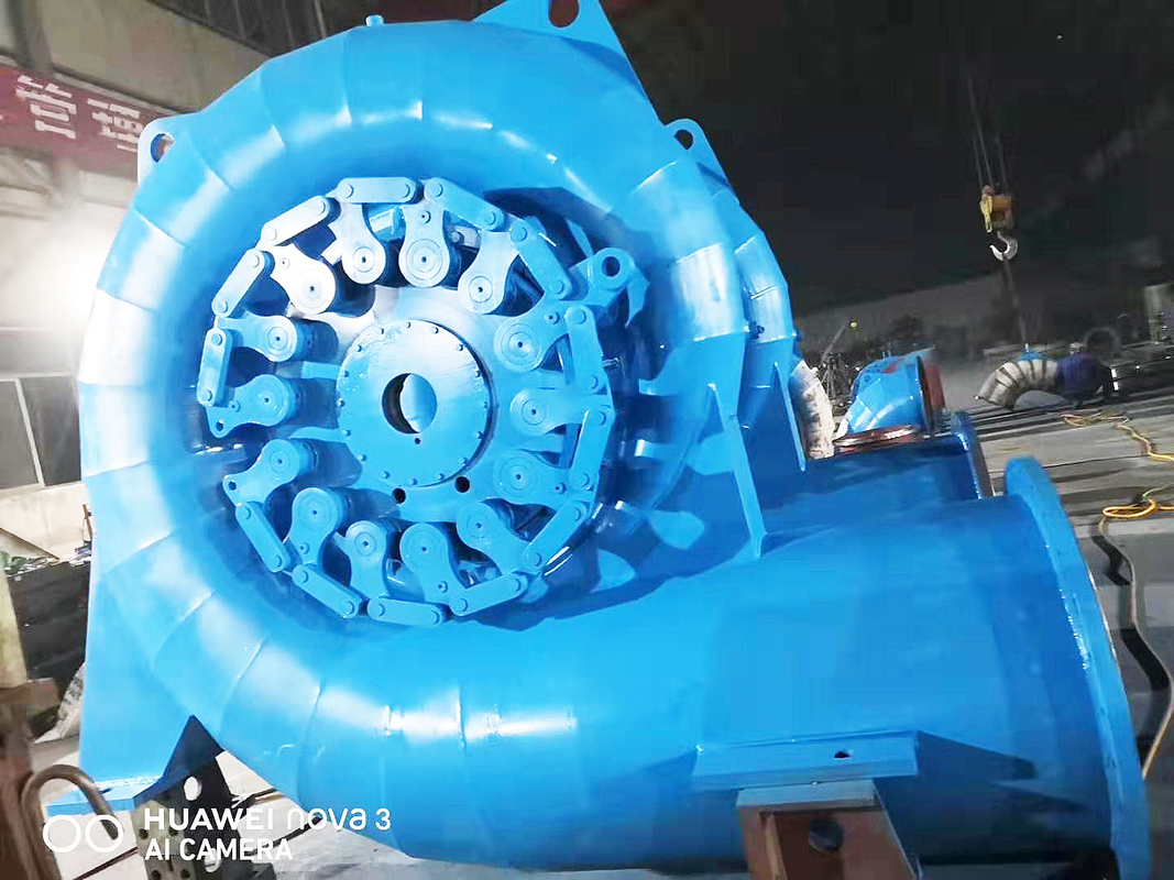 Op maat gemaakte borstelloze waterturbinegenerator met automatische bediening voor verticale installatie