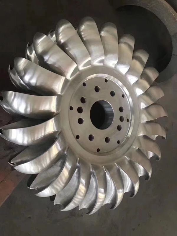 Op maat gemaakte inlaatdiameter 1-5 meter Hydro turbine runner met en Nominale rotorsnelheid 100rpm 200rpm 300rpm 500rpm 1000rpm