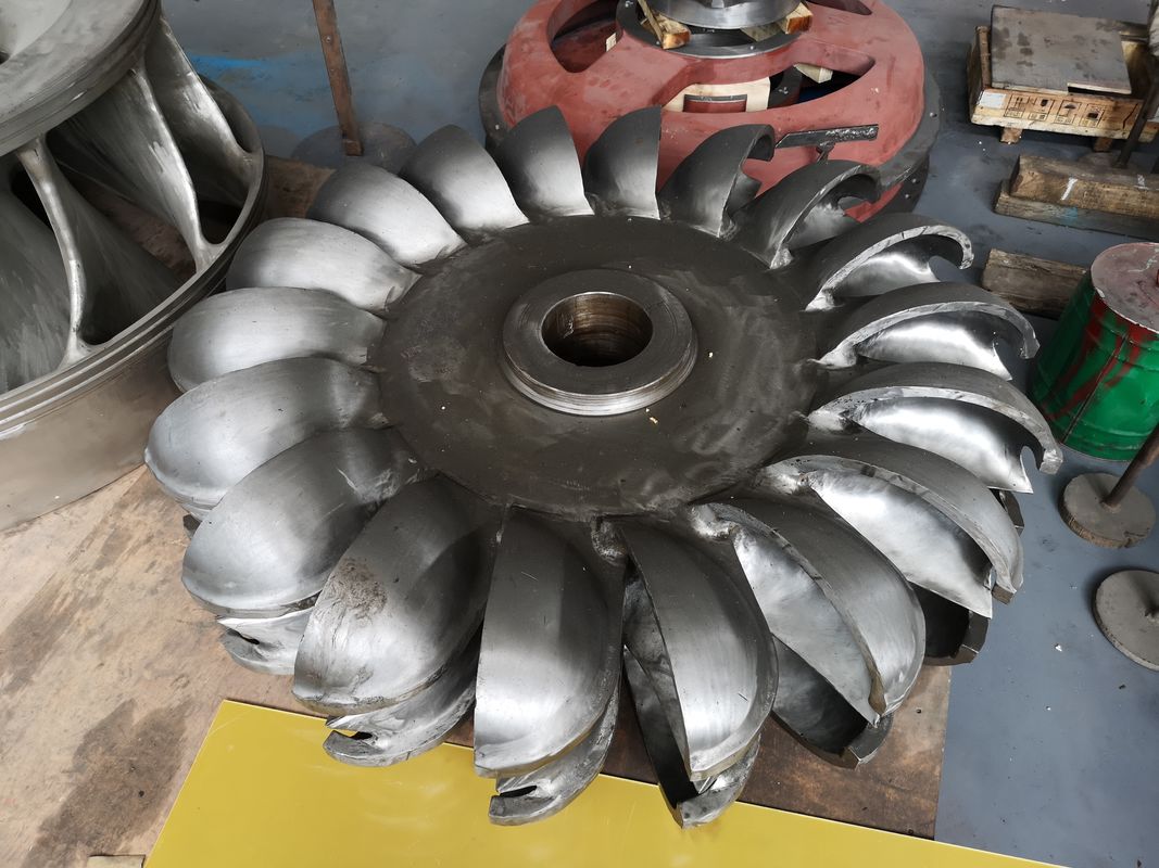 Op maat gemaakte inlaatdiameter 1-5 meter Hydro turbine runner met en Nominale rotorsnelheid 100rpm 200rpm 300rpm 500rpm 1000rpm