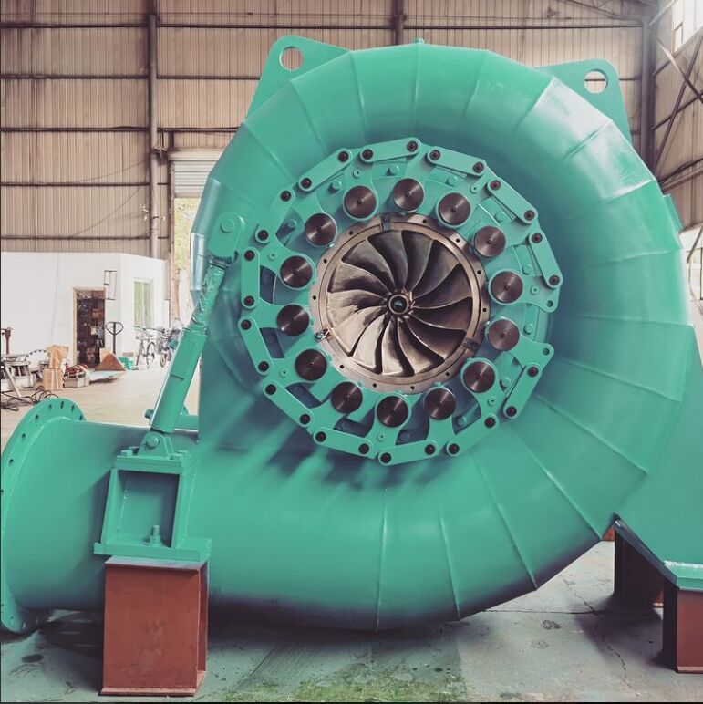 Automatische Regelmodus Francis Turbine Generator met Horizontale Of Verticale Opstelling en 450-1000RPM Nominale Snelheid voor Energieopwekking