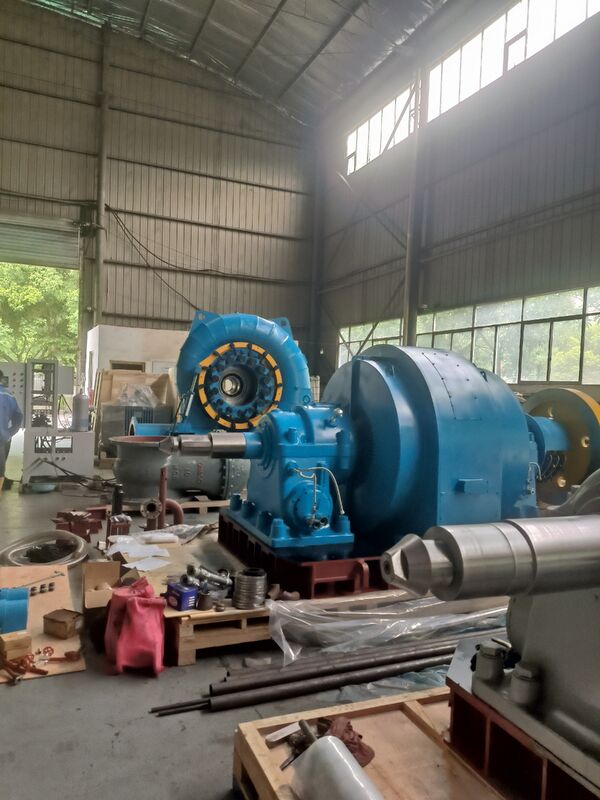 Roestvrijstalen Francis Turbine Generator met Automatische Regelmodus en 450-1000 RPM voor Waterkracht Energie Oplossingen