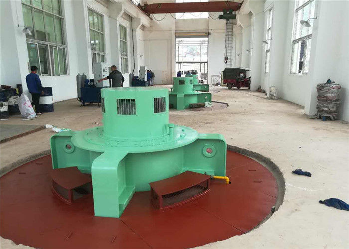 Waterkoeling Wateraangedreven turbinegenerator Spanning 400V 800V 6.3KV 10.5KV Geschikt voor waterkrachtopwekking