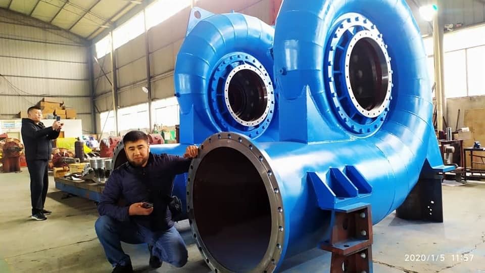 Horizontale verticale waterkrachtgenerator Waterturbine type Francis