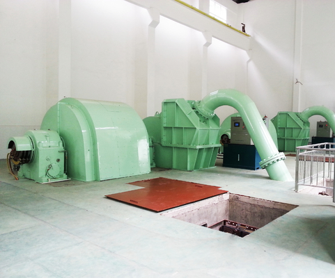 Standaard snelheid 6-10kV Pelton Hydroturbine Generator Unit met lucht/olie koeling Micro Governor