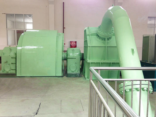 10kV Pelton-turbinegenerator met 60Hz-frequentie gietijzer/roestvrij staal constructie lucht/olie koeling