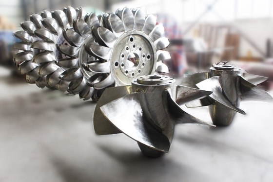 Op maat gemaakte inlaatdiameter 1-5 meter Hydro turbine runner met en Nominale rotorsnelheid 100rpm 200rpm 300rpm 500rpm 1000rpm